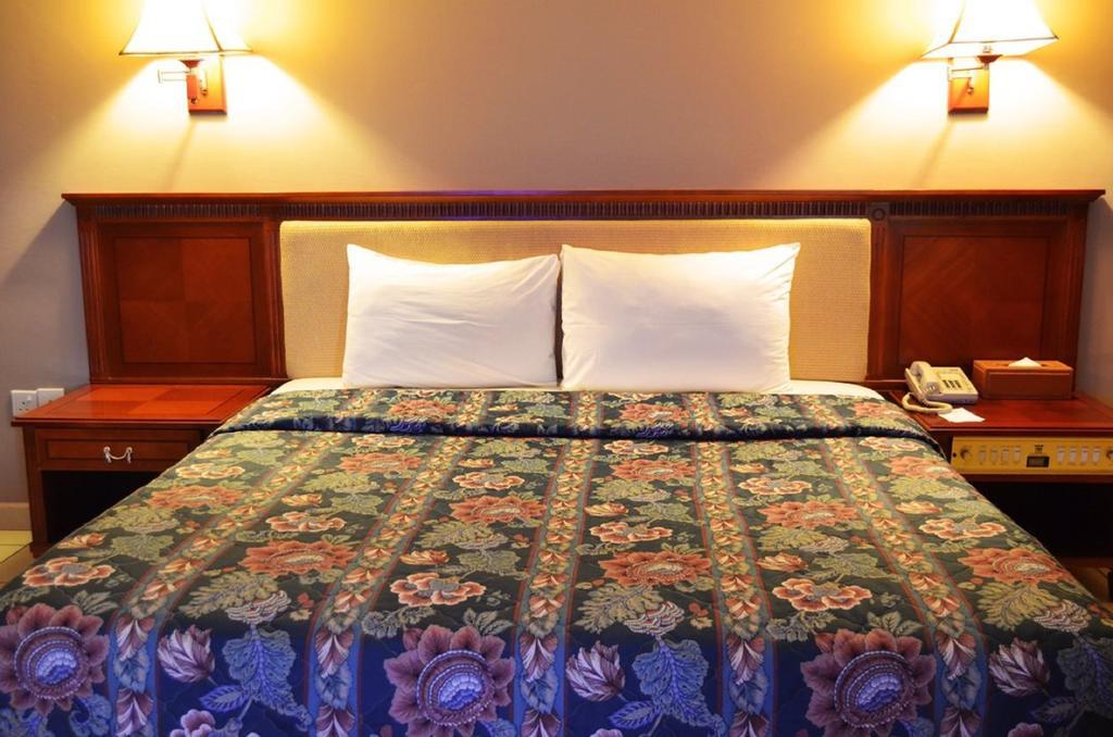 Mensvic Grand Hotel Accra Pokoj fotografie